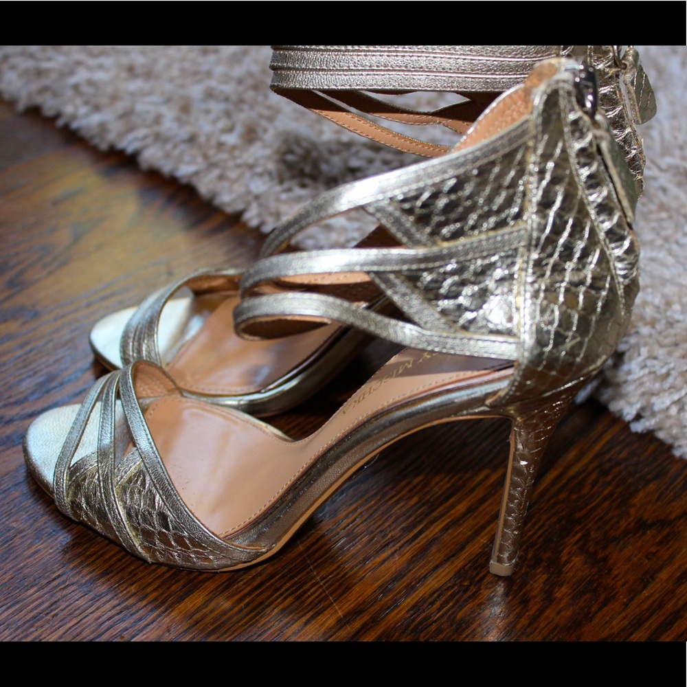 Badgley Mischka Gold heeled sandals - Size 7
